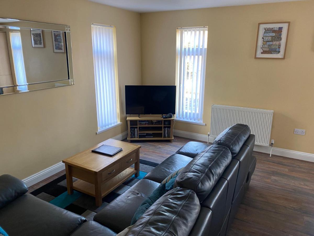 Apartamento Station House Merthyr Tydfil Exterior foto